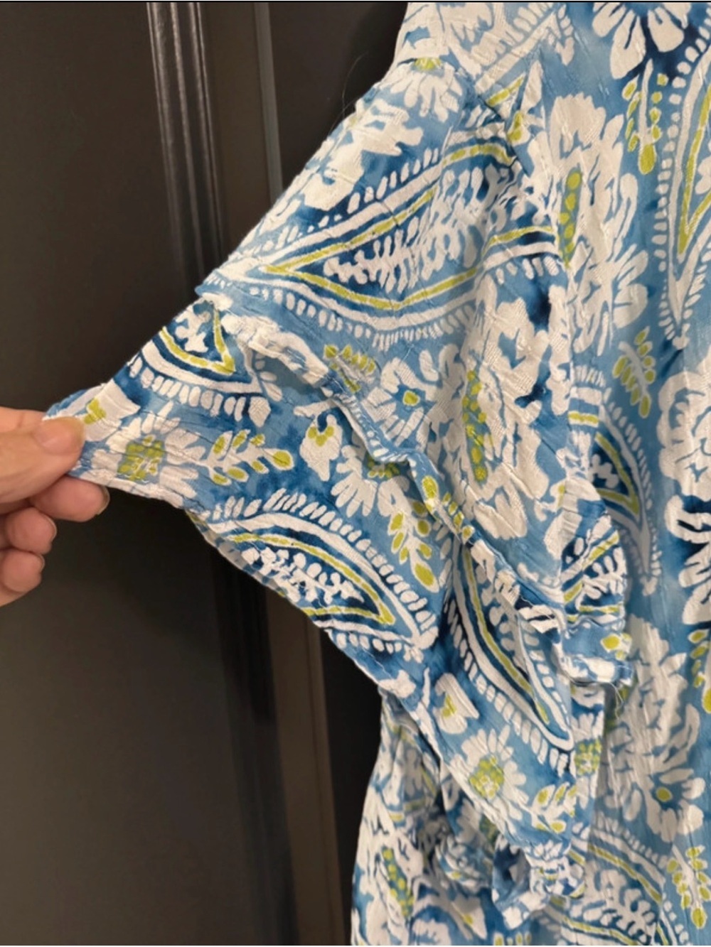 Christian Siriano Blue Floral Paisley V-Neck Top - Picture 4 of 5